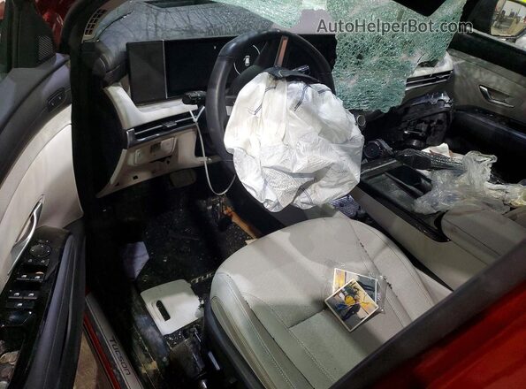 KM8JEDD19TU418338 2026 HYUNDAI TUCSON Red Vista del salpicadero