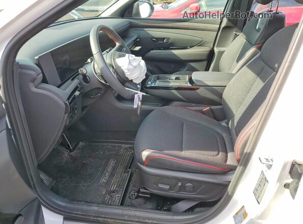 KM8JFDD14SU384644 2025 HYUNDAI TUCSON White Widok wnętrza z przodu
