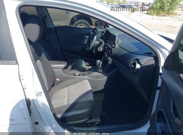 KM8K12AA0MU636064 2021 HYUNDAI KONA White წინა სალონის ხედი