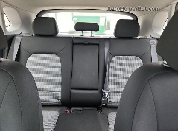 KM8K12AA2KU314863 2019 HYUNDAI KONA Gray Rear seats view