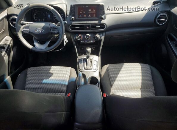 KM8K12AA2MU646644 2021 HYUNDAI KONA Silver წინა პანელის ხედი