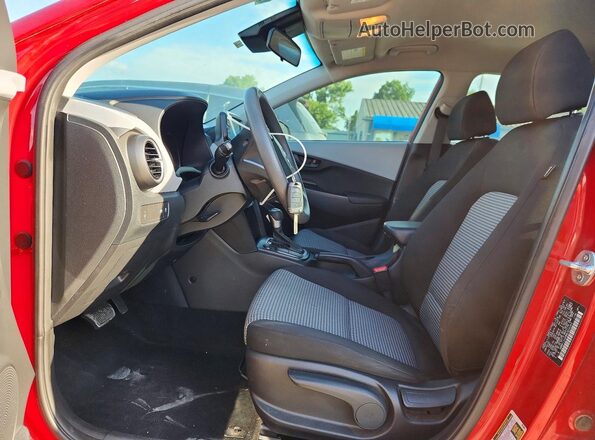 KM8K12AA8MU604043 2021 HYUNDAI KONA Red Вид салону спереду