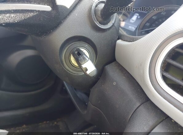 KM8K1CAA0JU157872 2018 HYUNDAI KONA Light Blue Vista del salpicadero