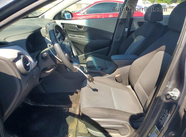 KM8K1CAA3JU079717 2018 HYUNDAI KONA Silver Widok wnętrza z przodu
