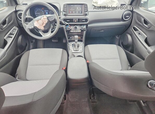 KM8K1CAA4MU674872 2021 HYUNDAI KONA White წინა პანელის ხედი