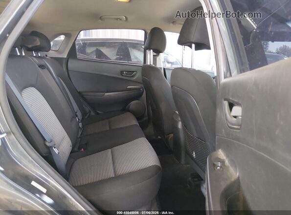 KM8K22AA0JU109604 2018 HYUNDAI KONA Gray Vista de la etiqueta del VIN
