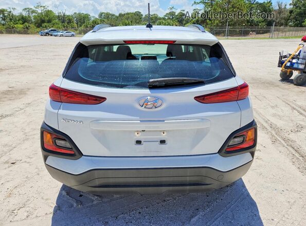 KM8K22AA0LU552595 2020 HYUNDAI KONA White Widok z tyłu
