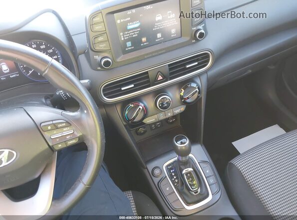 KM8K22AA1LU571639 2020 HYUNDAI KONA Белый Вид панели приборов