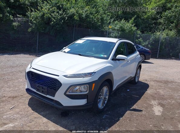 KM8K22AA2JU085757 2018 HYUNDAI KONA White Front left