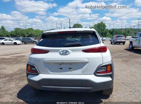 KM8K22AA2JU085757 2018 HYUNDAI KONA White 