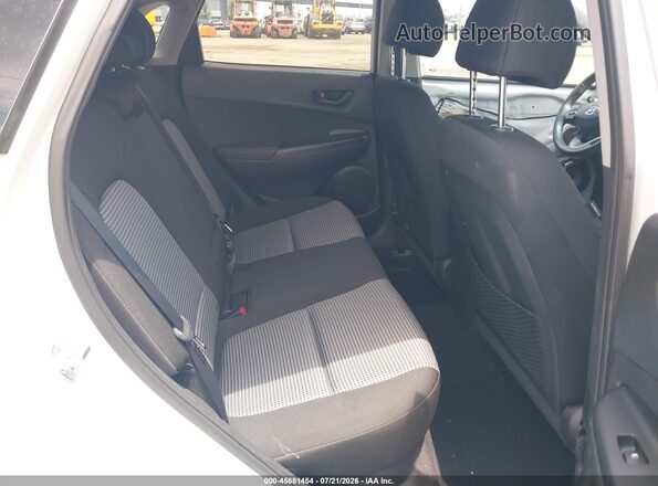 KM8K22AA2JU161994 2018 HYUNDAI KONA White VIN sticker view