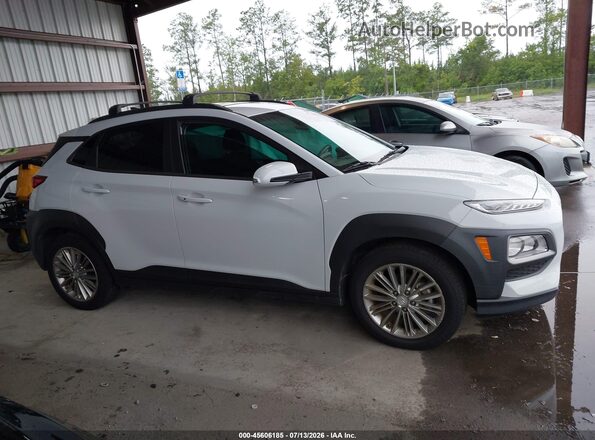 KM8K22AA2LU517718 2020 HYUNDAI KONA White უკანა სალონის ხედი