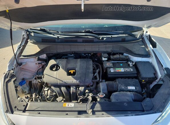 KM8K22AA6LU396370 2020 HYUNDAI KONA White Rear interior view