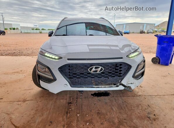 KM8K22AA7MU657684 2021 HYUNDAI KONA White Front view