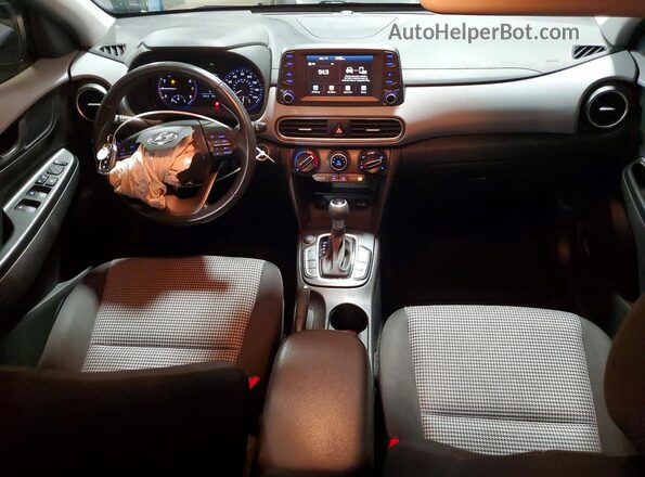 KM8K22AA8MU600538 2021 HYUNDAI KONA Black Առջևի վահանակի տեսք