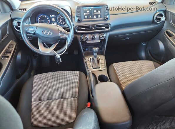 KM8K22AA9MU706111 2021 HYUNDAI KONA Red Առջևի վահանակի տեսք