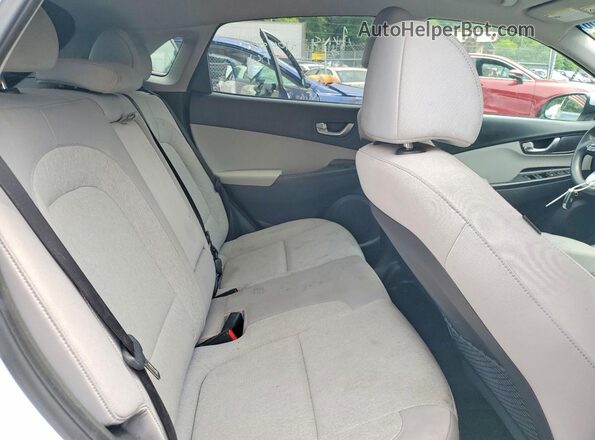 KM8K23AG2PU190950 2023 HYUNDAI KONA White Вид задньої частини салону