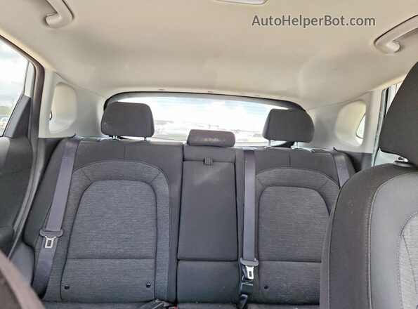 KM8K23AG4MU111029 2021 HYUNDAI KONA White Widok tylnych siedzeń