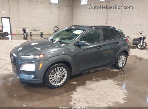 KM8K2CAA1LU489884 2020 HYUNDAI KONA Gray Vista tres cuartos delantera izquierda