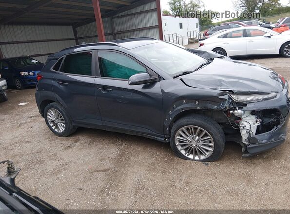 KM8K2CAA2JU170877 2018 HYUNDAI KONA Gray Вид задньої частини салону