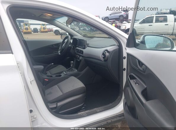 KM8K2CAA2LU396520 2020 HYUNDAI KONA White Vista interior delantera