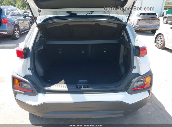 KM8K2CAA4JU067704 2018 HYUNDAI KONA White 