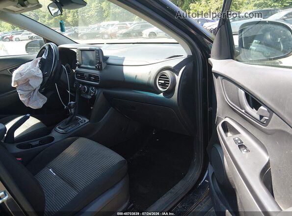 KM8K2CAA4KU360021 2019 HYUNDAI KONA Черный Вид салона спереди