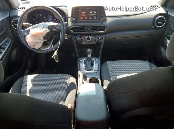 KM8K2CAA5LU492528 2020 HYUNDAI KONA Синий Вид панели приборов