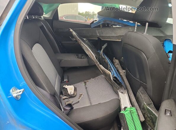 KM8K2CAA8JU072193 2018 HYUNDAI KONA Blue Widok tylnych siedzeń