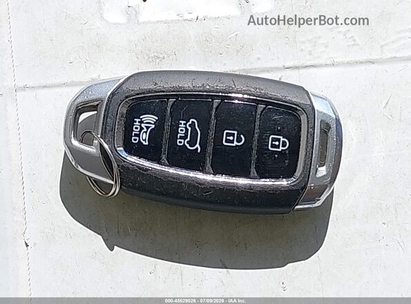 KM8K2CAA8JU150648 2018 HYUNDAI KONA White Dashboard view
