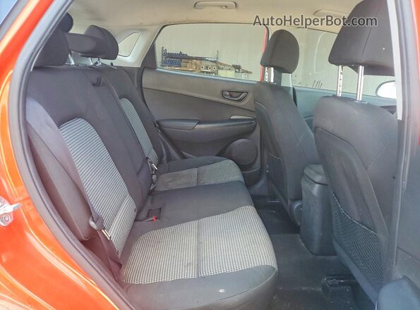 KM8K2CAA8LU450466 2020 HYUNDAI KONA Orange Вид задньої частини салону
