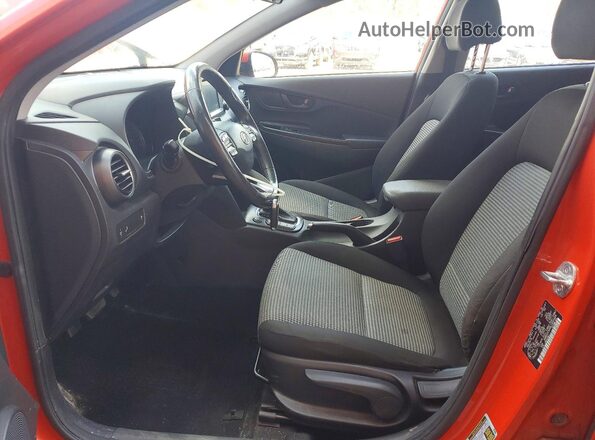 KM8K2CAA8LU450466 2020 HYUNDAI KONA Orange Вид салону спереду