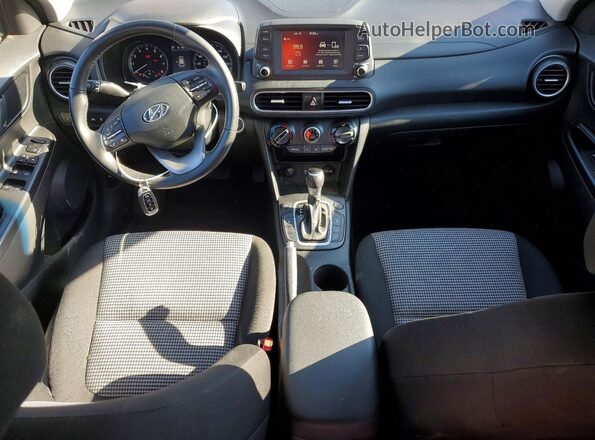 KM8K2CAA8MU727506 2021 HYUNDAI KONA Red Widok deski rozdzielczej
