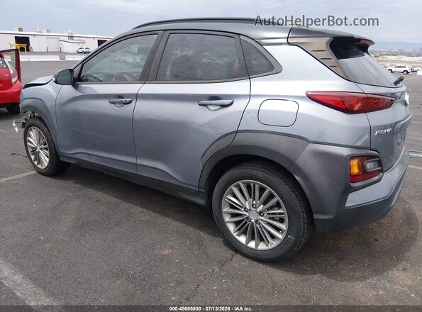 KM8K2CAAXJU120955 2018 HYUNDAI KONA Light Blue Trasero izquierdo