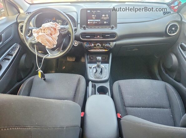 KM8K2CAB0PU933383 2023 HYUNDAI KONA Красный Вид панели приборов