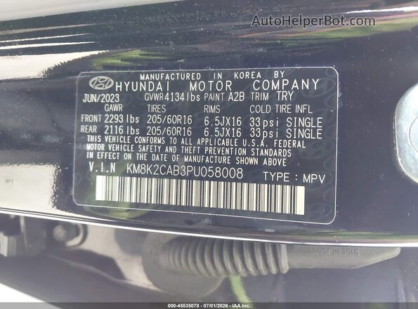 KM8K2CAB3PU058008 2023 HYUNDAI KONA Black Widok komory silnika