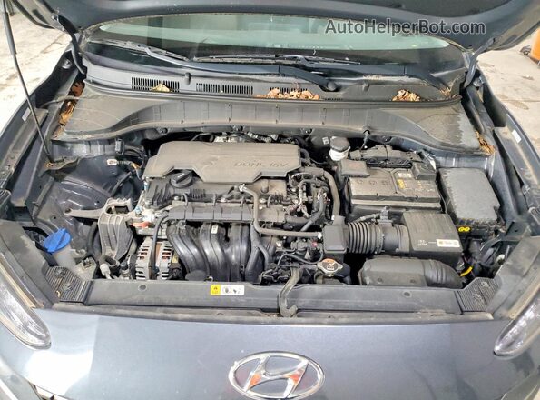 KM8K2CAB5NU797636 2022 HYUNDAI KONA Gray Vista del compartimento del motor