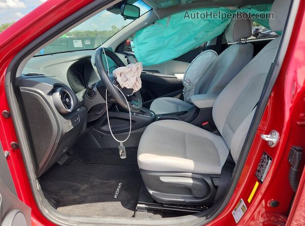 KM8K32AB0NU870547 2022 HYUNDAI KONA Красный Вид салона спереди