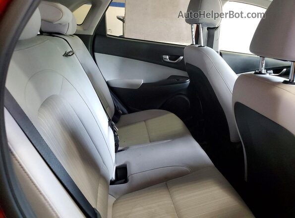 KM8K32AB7NU848335 2022 HYUNDAI KONA Red Vista interior trasera