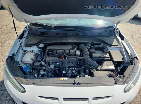 KM8K33A37NU868115 2022 HYUNDAI KONA Белый Вид задней части салона
