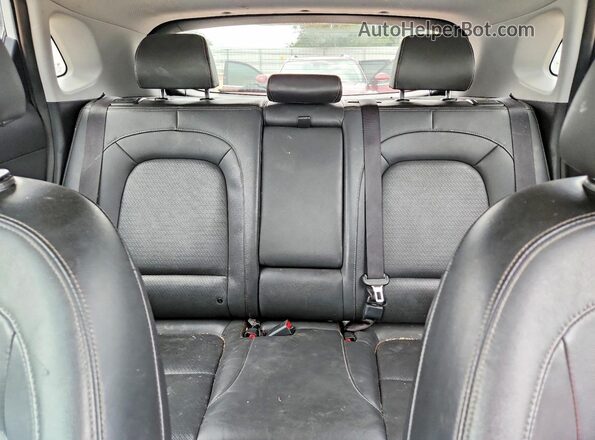 KM8K33A55KU223489 2019 HYUNDAI KONA White Հետևի նստատեղերի տեսք