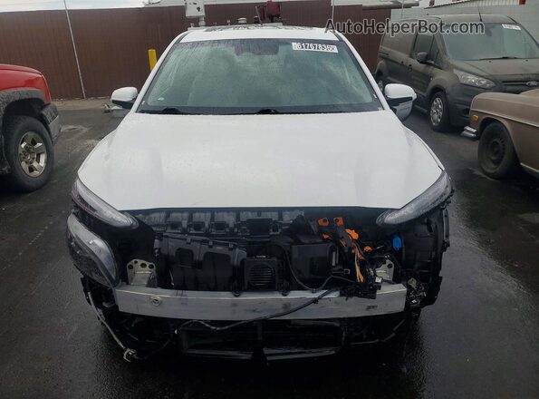 KM8K33AG1PU183677 2023 HYUNDAI KONA Белый Вид спереди