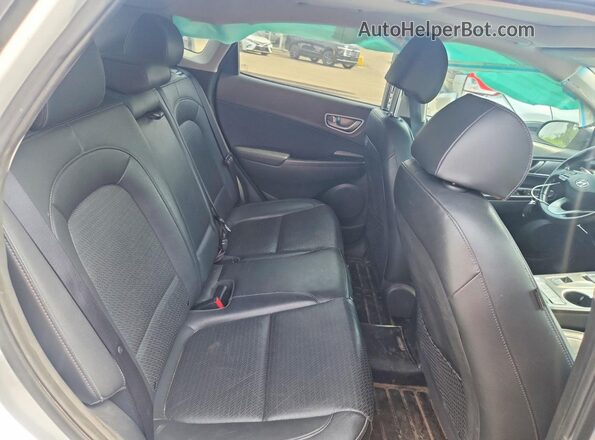 KM8K33AGXLU071731 2020 HYUNDAI KONA White Вид задніх сидінь