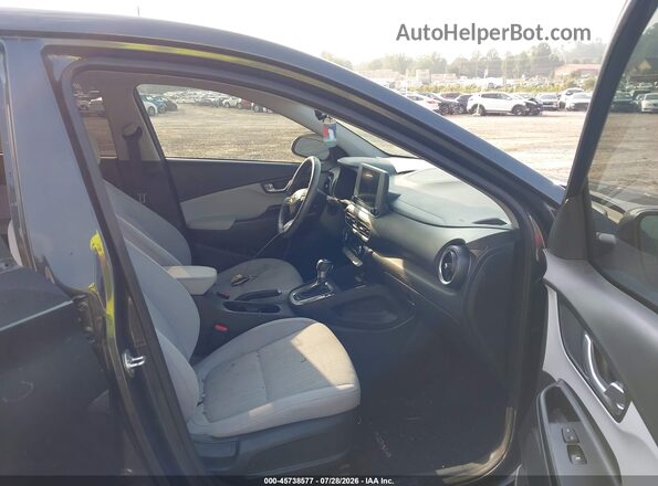 KM8K3CAB4NU886921 2022 HYUNDAI KONA Gray Vista interior delantera
