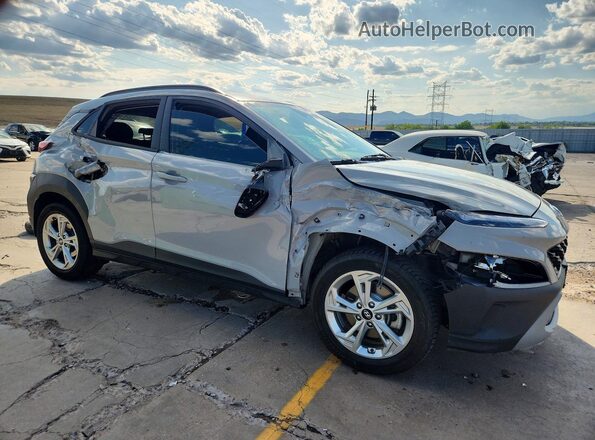 KM8K3CAB6NU818149 2022 HYUNDAI KONA Gray Delantero derecho