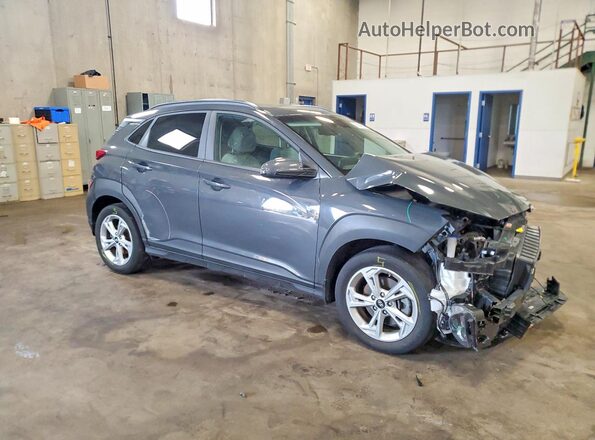KM8K3CABXPU050792 2023 HYUNDAI KONA Серый Передняя правая четверть