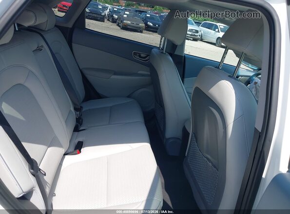 KM8K53AG2MU129004 2021 HYUNDAI KONA ELECTRIC White Widok naklejki z numerem VIN