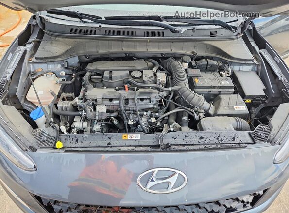 KM8K5CA35PU997905 2023 HYUNDAI KONA Silver Widok komory silnika