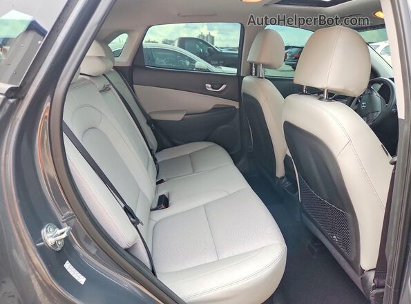 KM8K5CA35PU997905 2023 HYUNDAI KONA Silver Widok wnętrza z tyłu