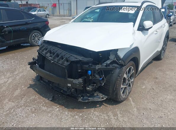 KM8K5CA36NU804268 2022 HYUNDAI KONA Белый Вид спереди
